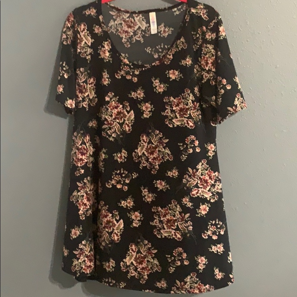 Floral, slinky Perfect